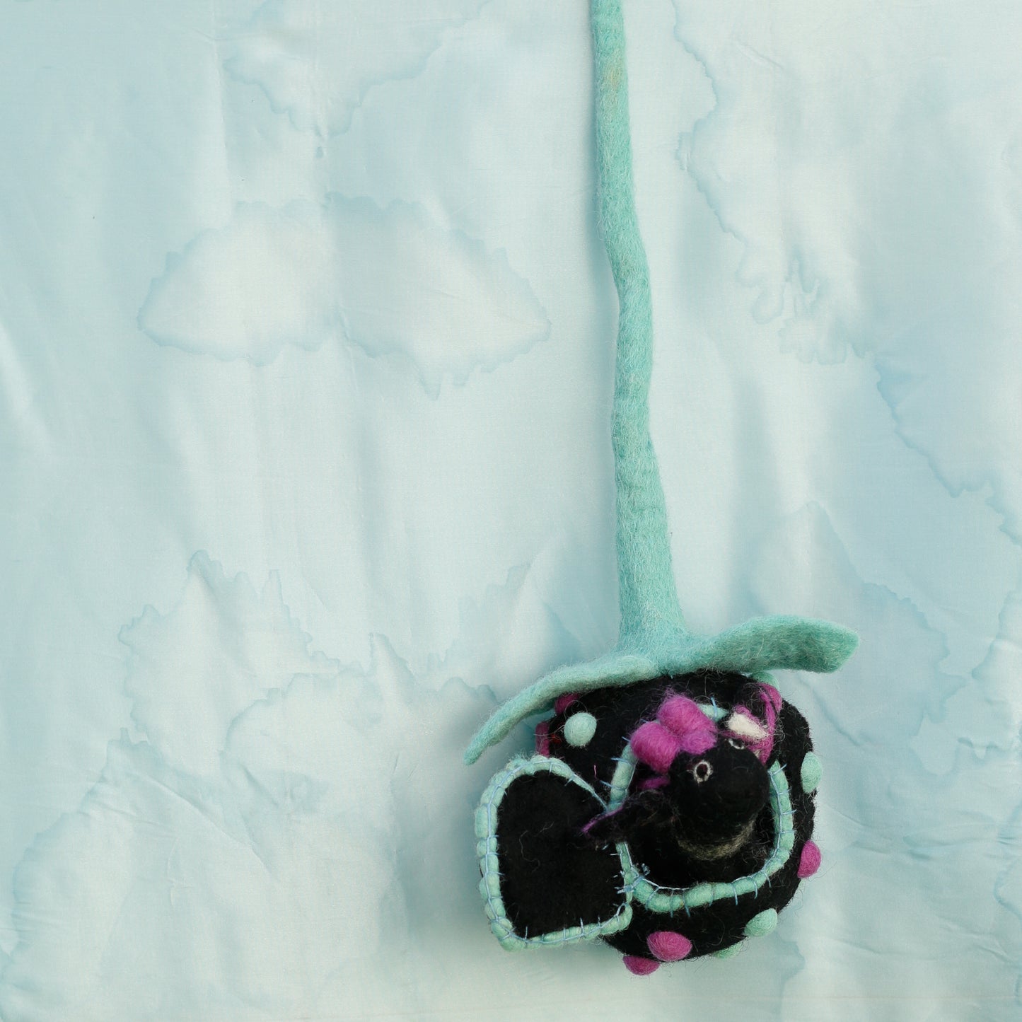 Felt Dragon Pod with Dragon