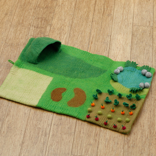 Felt Farm Playmat