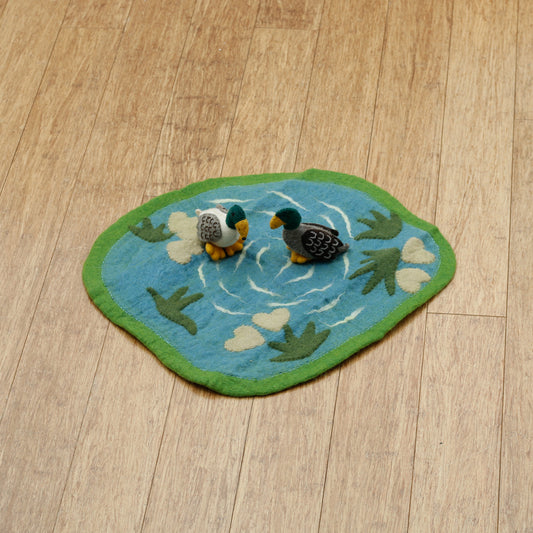 Felt Pond Two Ducks Playmat